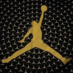 XL boys Jordan dri-fit long sleeve shirt